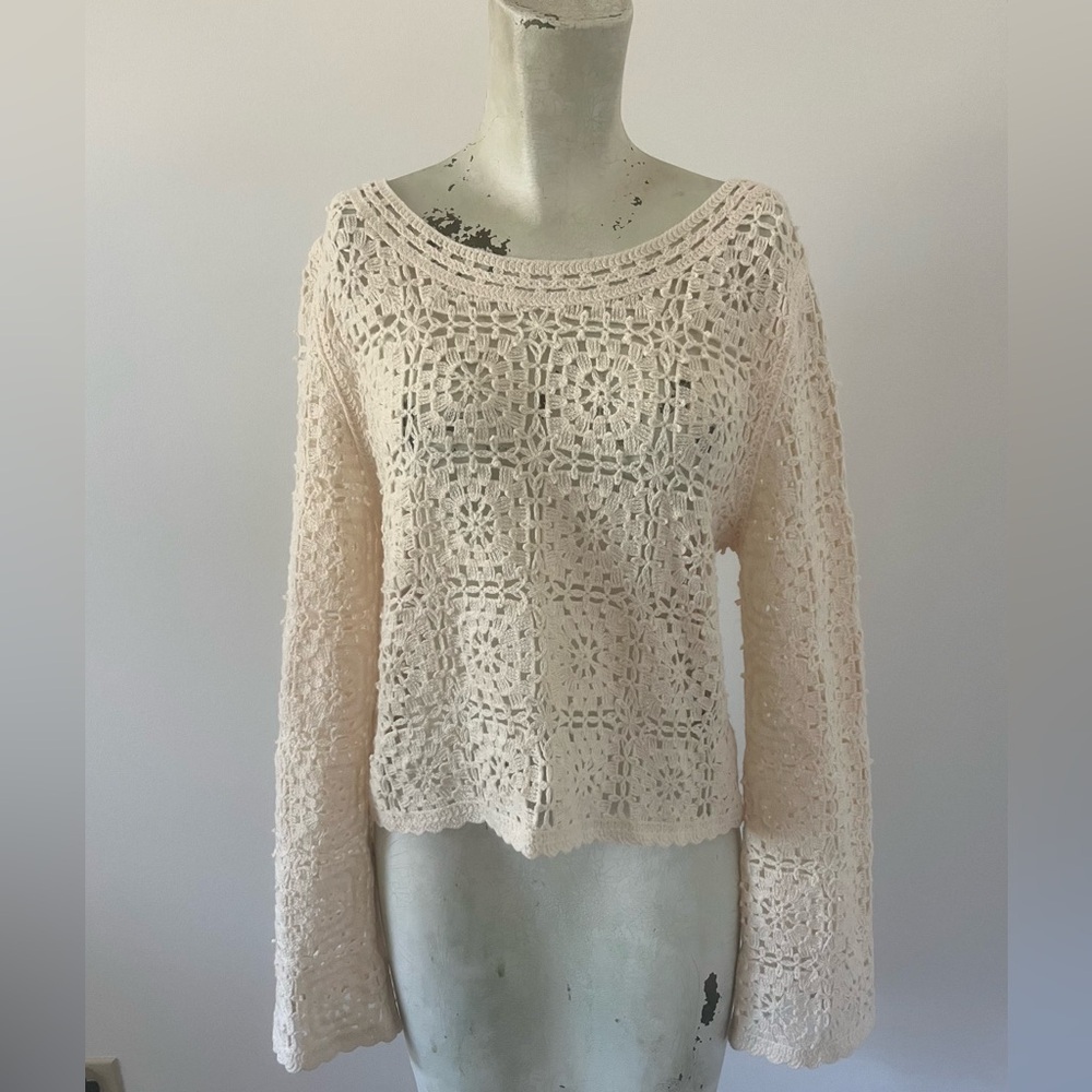 Rebellion Crochet Cream Sweater Size Medium